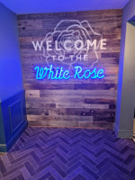 The White Rose Sizzling Pubs food