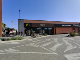 Mcdonald's Carbonia Drive outside