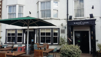 The White Lion And inside