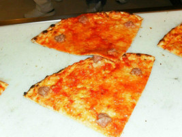 Pizzeria Dal Rosso Di Muscella Iannetti food