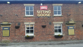 The Sitting Goose outside