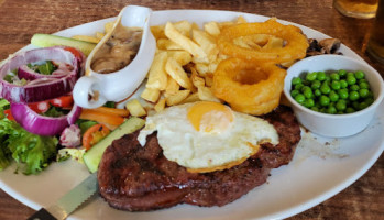 The Broomhill Inn food