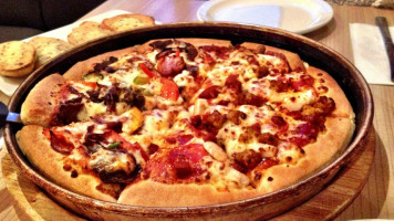 Pizza Hut Lincoln St Marks food