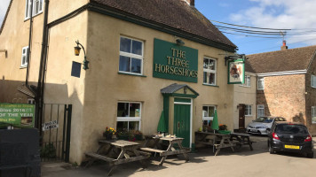 The Three Horseshoes food