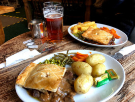 Taw River Inn And Holiday Cottage food