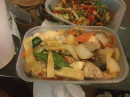 Li's Chinese Takeaway food