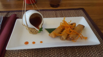 Thai Vibe Cafe food