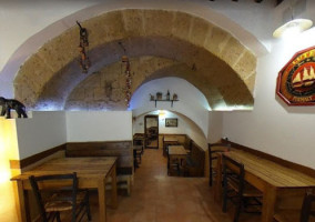 Taverna Al Tempio Etrusco inside