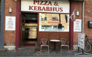 Det Lille Pizza Og Kebabhus inside