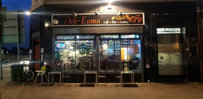 Deli-lama Wholefood Shop Cafe food