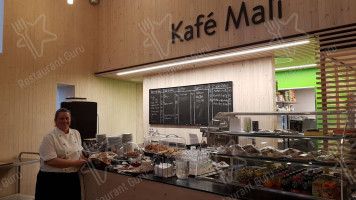Malis Café food