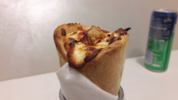 Kono Pizza inside