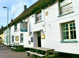 Taw River Inn And Holiday Cottage inside
