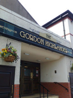 The Gordon Highlander outside