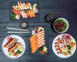 Sushi Sukai food