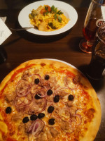 Rossodivino Pizzeria food