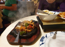 Ming's Garden food
