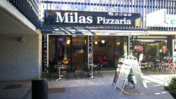 Milas Pizza inside