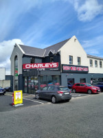 Charleys Cafe outside