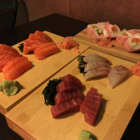 Sushimura food
