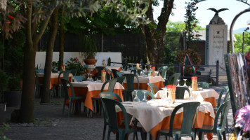 La Lanterna food