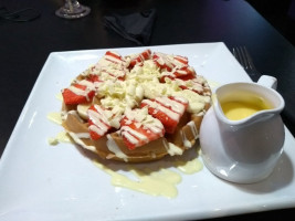 Creams Cafe food