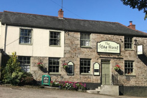 The Stag Hunt Inn outside