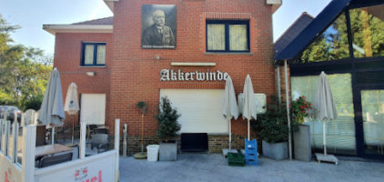 Akkerwinde outside