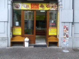 House Of Pizza E Kebab food