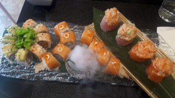 I-sushi food