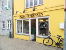 Pizza Expressen outside