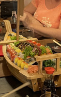 Hoshi Sushi Lennik food