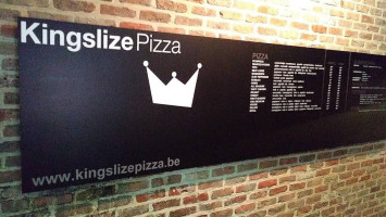 Kingslize Pizza inside