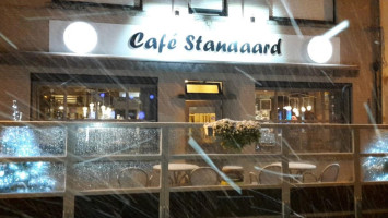 Café Standaard inside