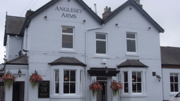 Angelsey Arms outside