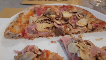 Pizza Amore E Fantasia Di Pirrotta Mario food