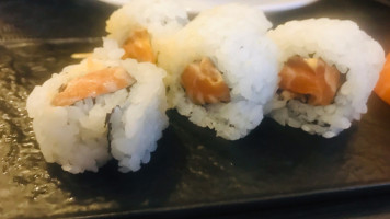 Rakki Sushi food
