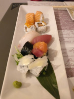 Natru Sushi food