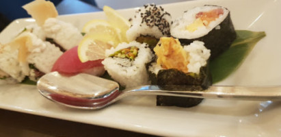 Natru Sushi food