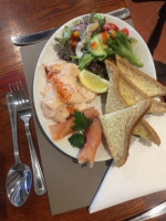The Yew Tree Public House food