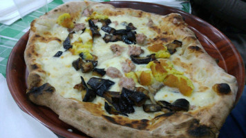Pizzeria La Bruna Di Criscuolo Giuseppe E C food