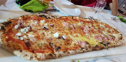 Pizzeria Giosue' food