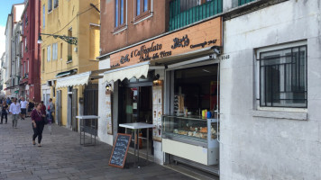 Il Caffe Gelato E L' Atelier Della Pizza food