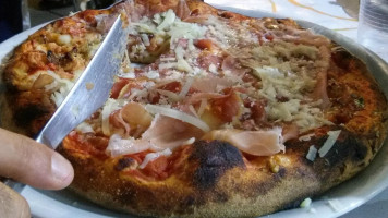 Coco's Pizza Di Maltese Vincenzo inside