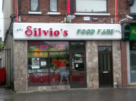 Silvios Food Fare food