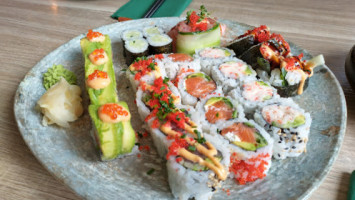 Youmi Sushi food