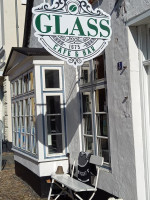 Café Glass outside