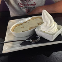 Creams Cafe food