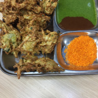 Shri Sai Vada Pav food