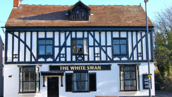 The White Swan outside